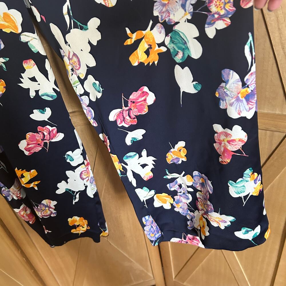 Navy floral wide leg cropped pants - Picture 4 of 9